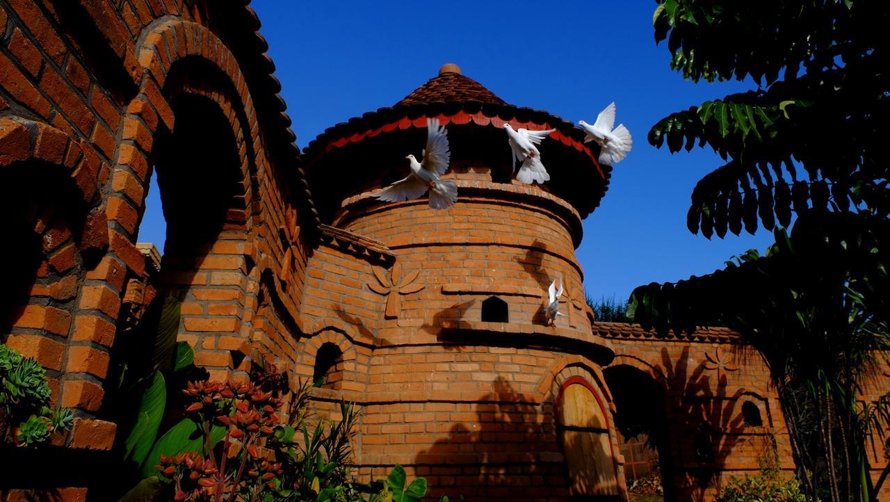 Eco Lodge Les Chambres Du Voyageur Antsirabe Dış mekan fotoğraf